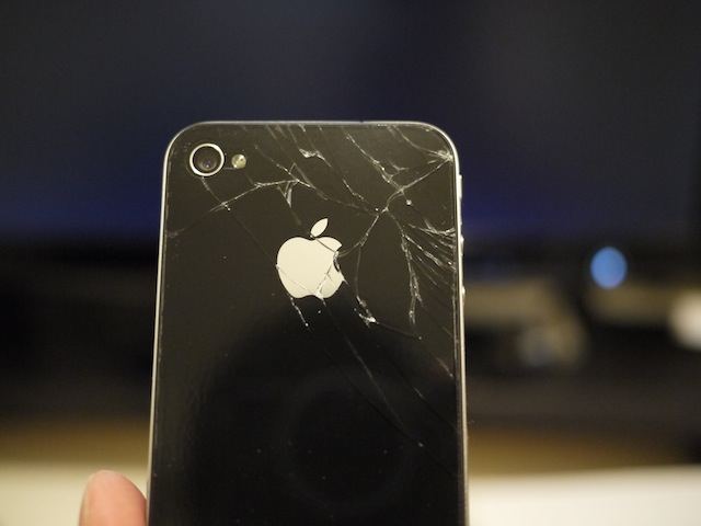 iphone4 broken glass social sentiment